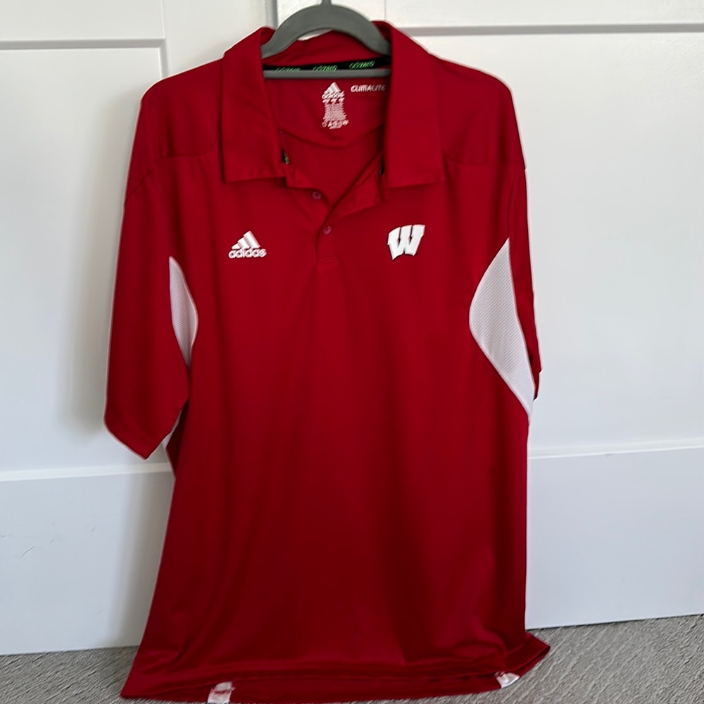 Men’s Wisconsin golf shirt
